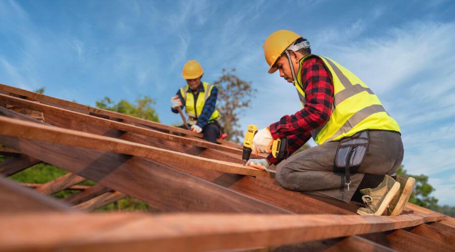 Professional Flat Roofing Installation services in Salineno, TX